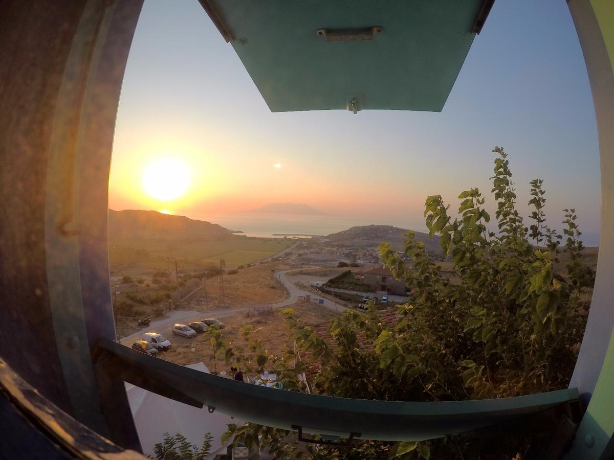 Dimitri Ada Evi & Restaurant Hotel İmroz Buitenkant foto